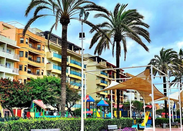 Spectacular Beachfront Daire *