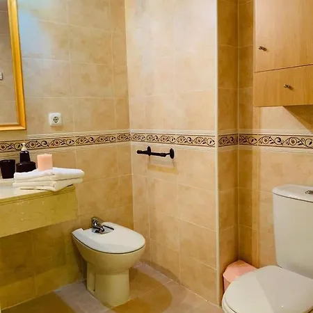 Spectacular Beachfront Apartment דירה